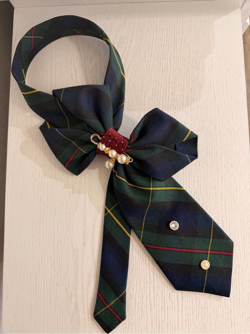 Green Plaid Ribbon Necklace with Pearl & Gold Accent